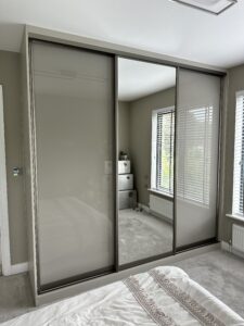 Sliding Door